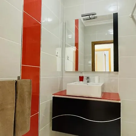 Santa Maria G - Shared Pool - 8 Guests - 度假居 *